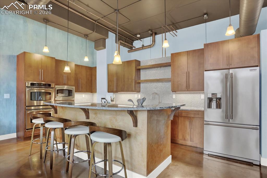 Image 12 of 49: Kitchen