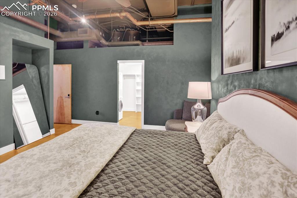 Image 20 of 49: Bedroom