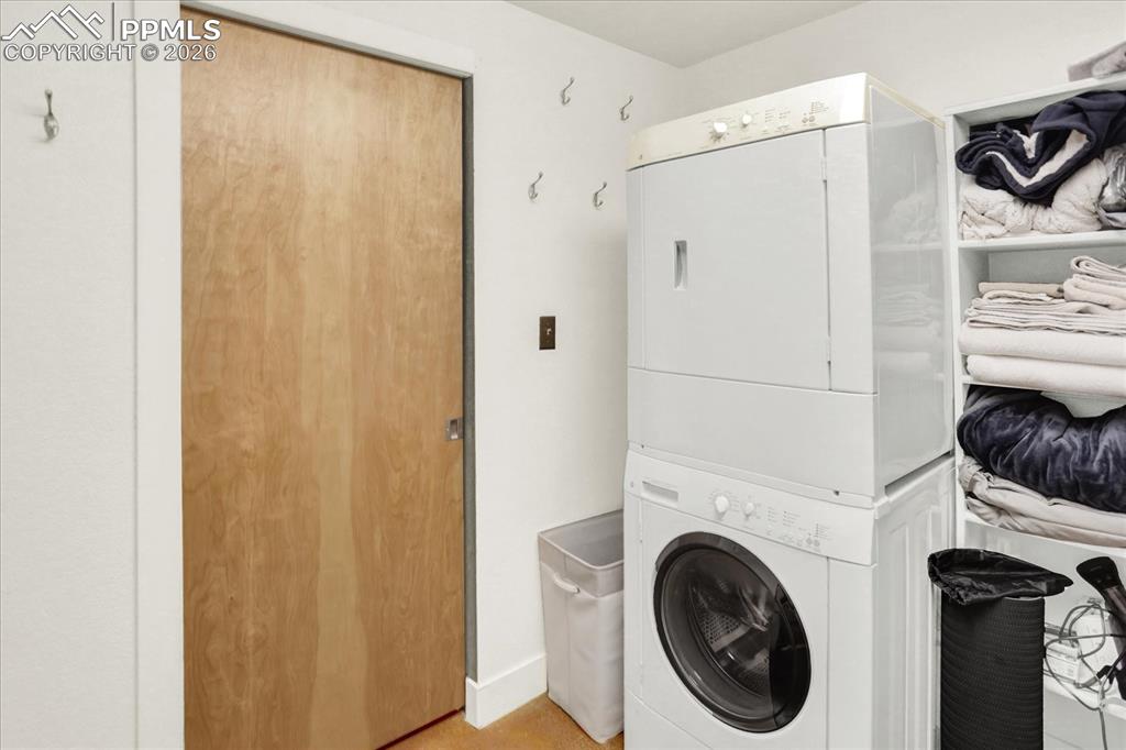 Image 27 of 49: Laundry