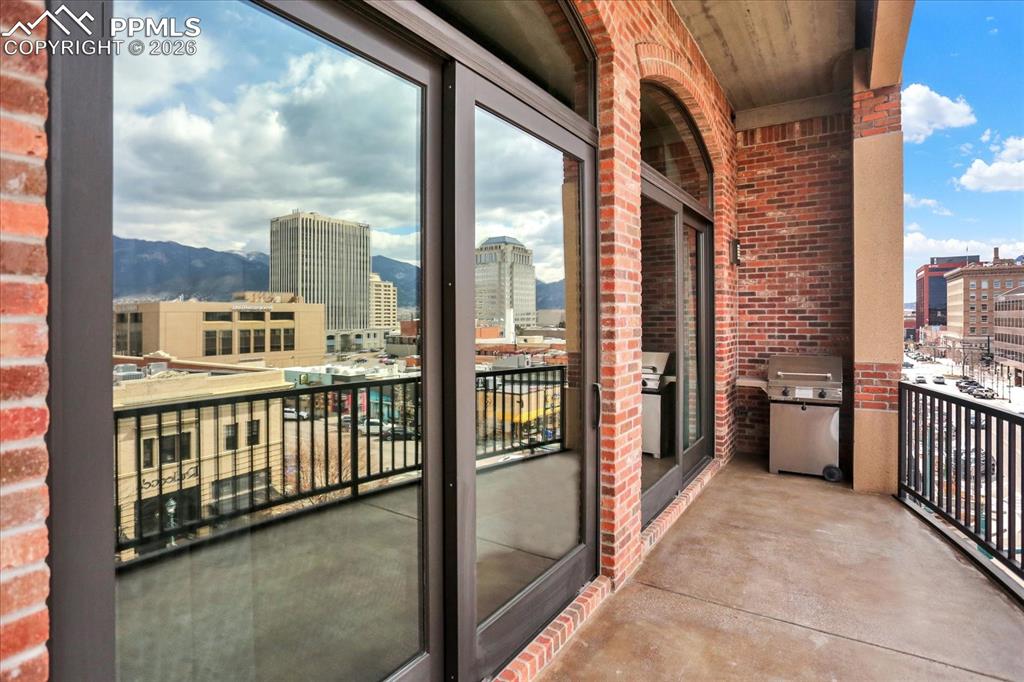 Image 28 of 49: Balcony