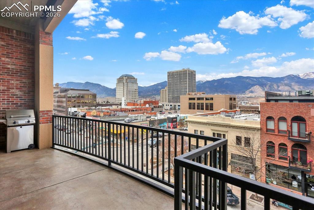 Image 30 of 49: Balcony