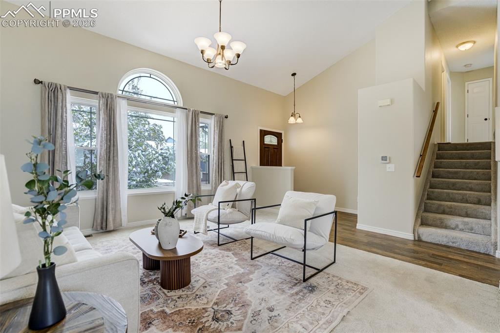 Image 6 of 46: The Sellers favorite feature about this room: it perfectly fits the whole f