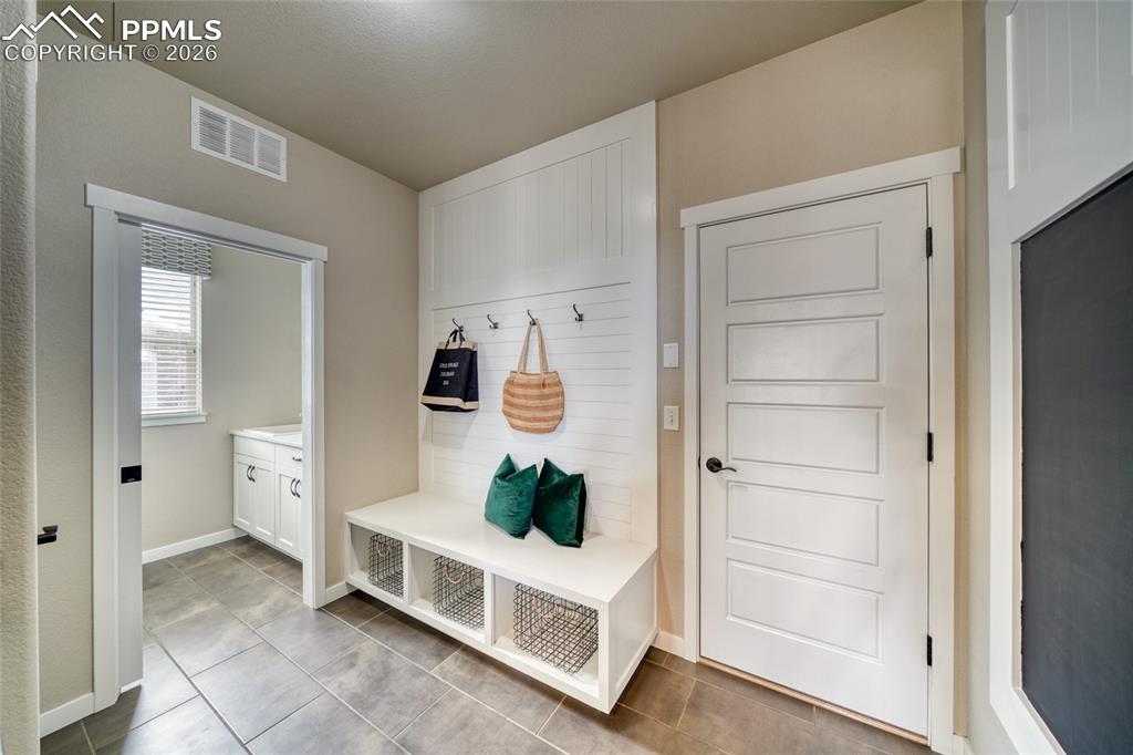 Image 33 of 50: Mud Room