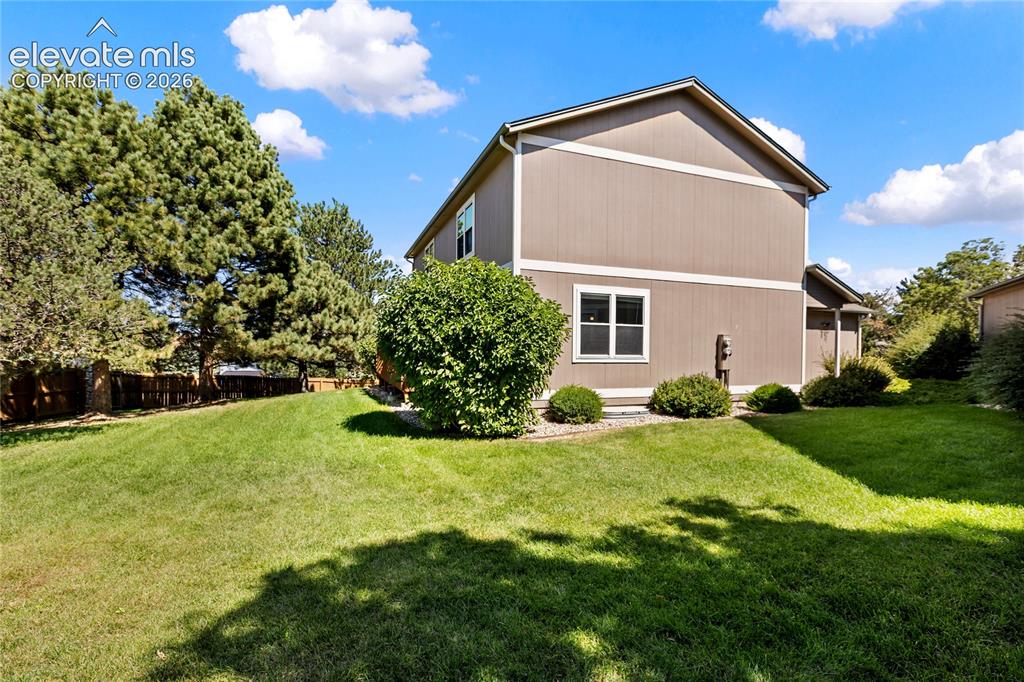 Image 11 of 48: Side Yard area