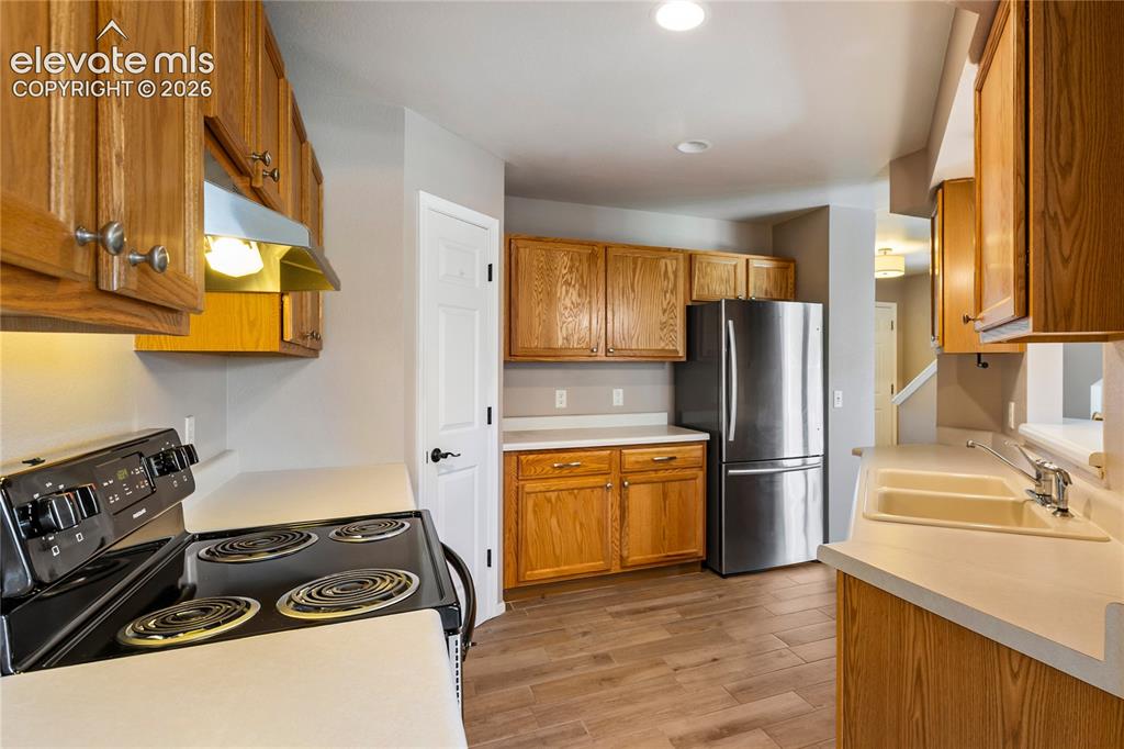 Image 26 of 48: Open kitchen floor plan.