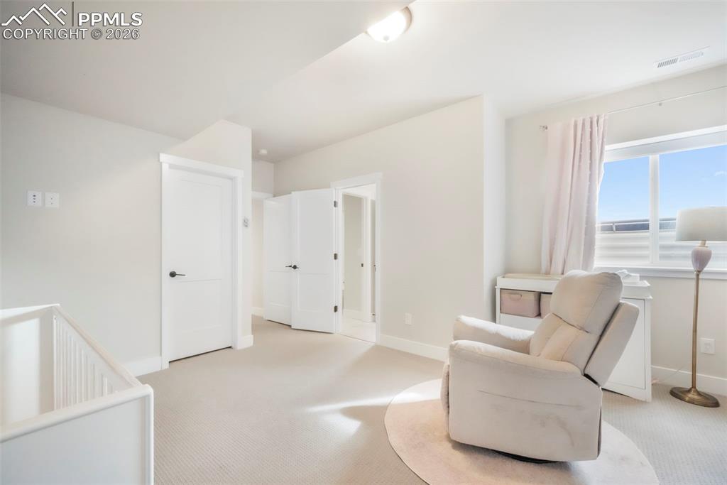 Image 41 of 50: Sitting Room