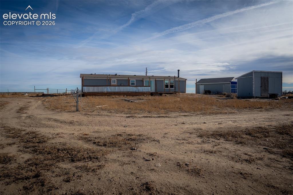 Image 2 of 4: Back of Structure