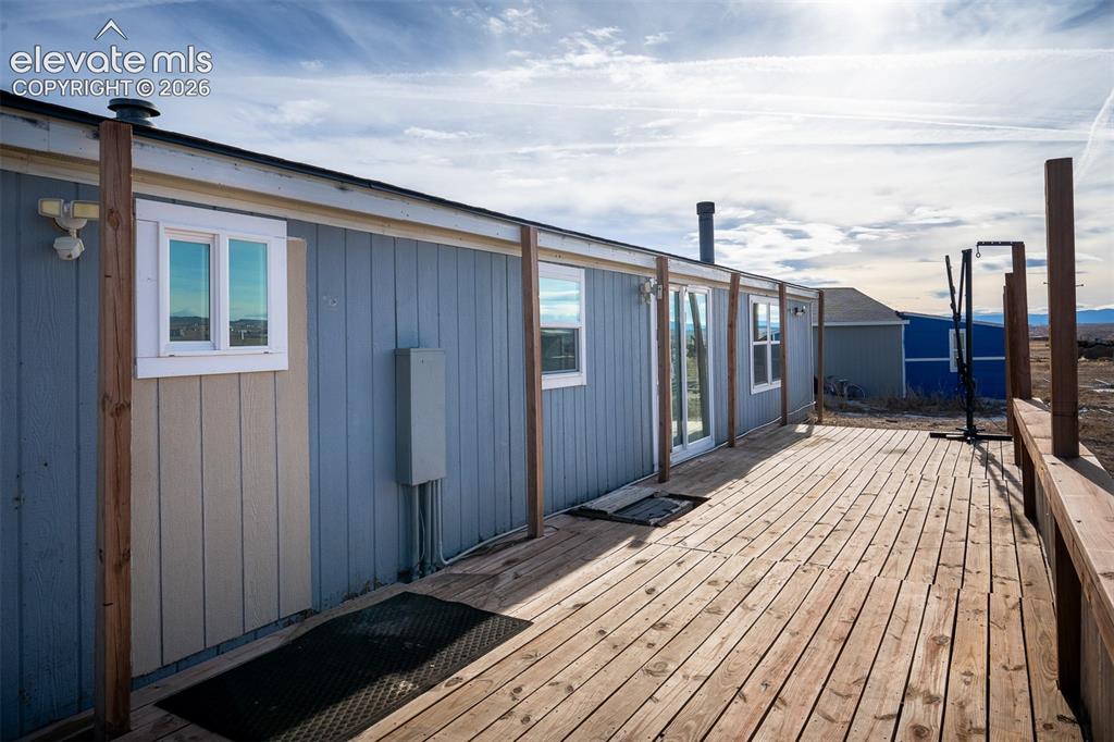 Image 6 of 48: Deck