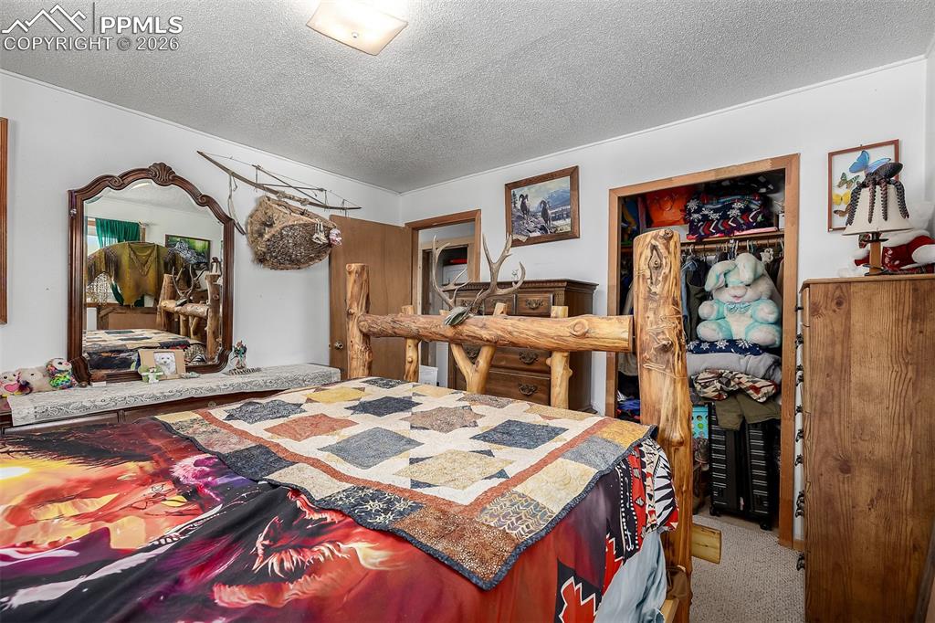 Image 13 of 50: Bedroom