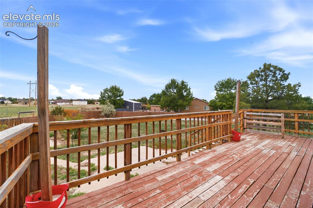 Image 39 of 49: Deck