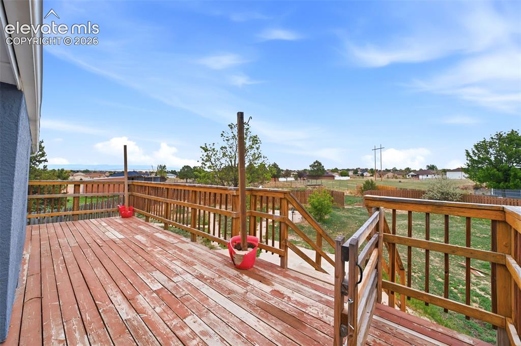 Image 40 of 49: Deck