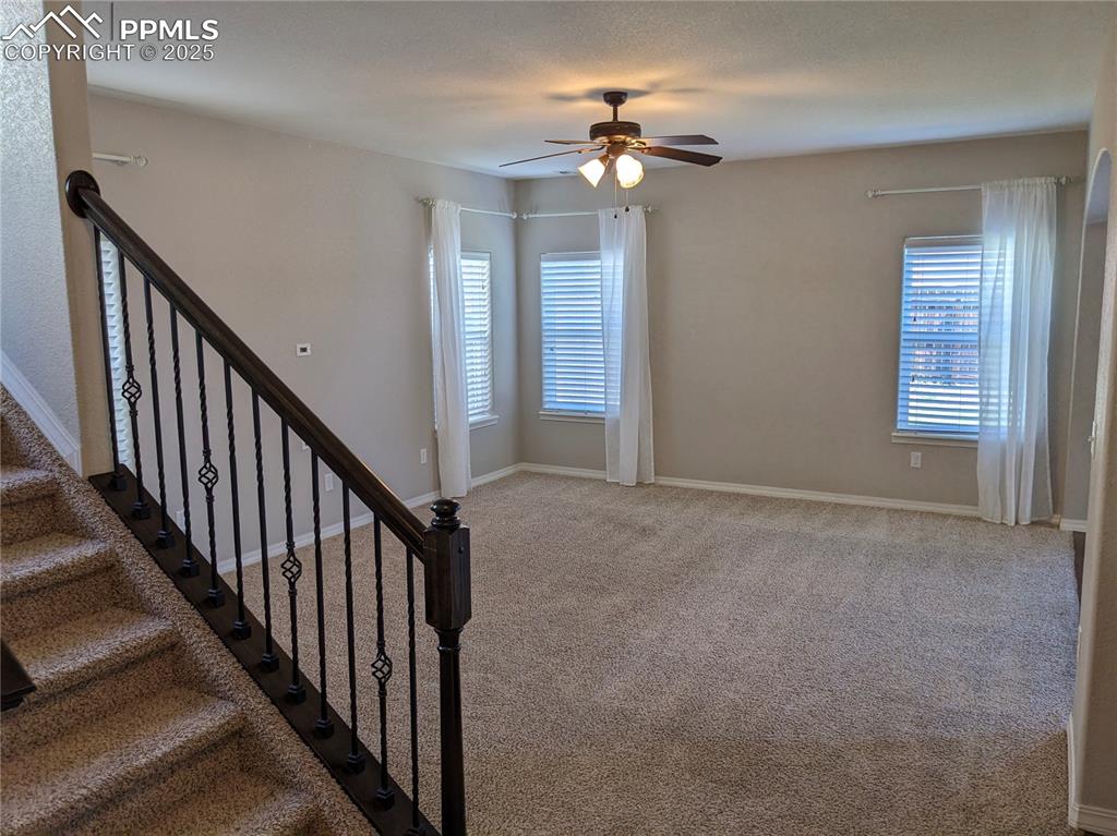 Image 5 of 30: Living Room