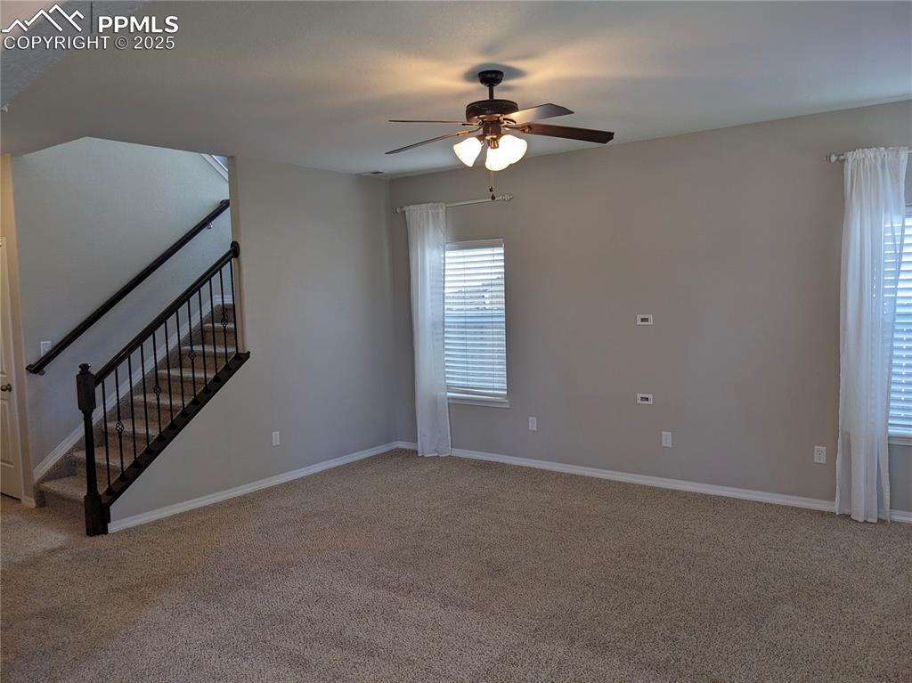 Image 6 of 30: Living Room