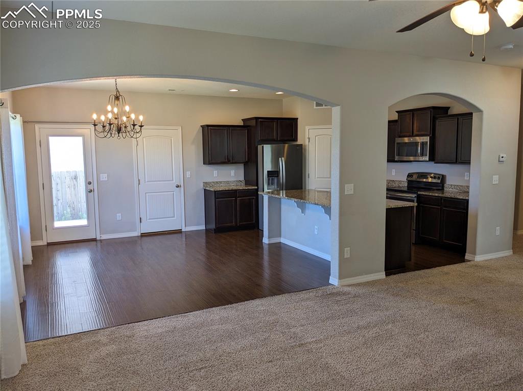 Image 7 of 30: Kitchen
