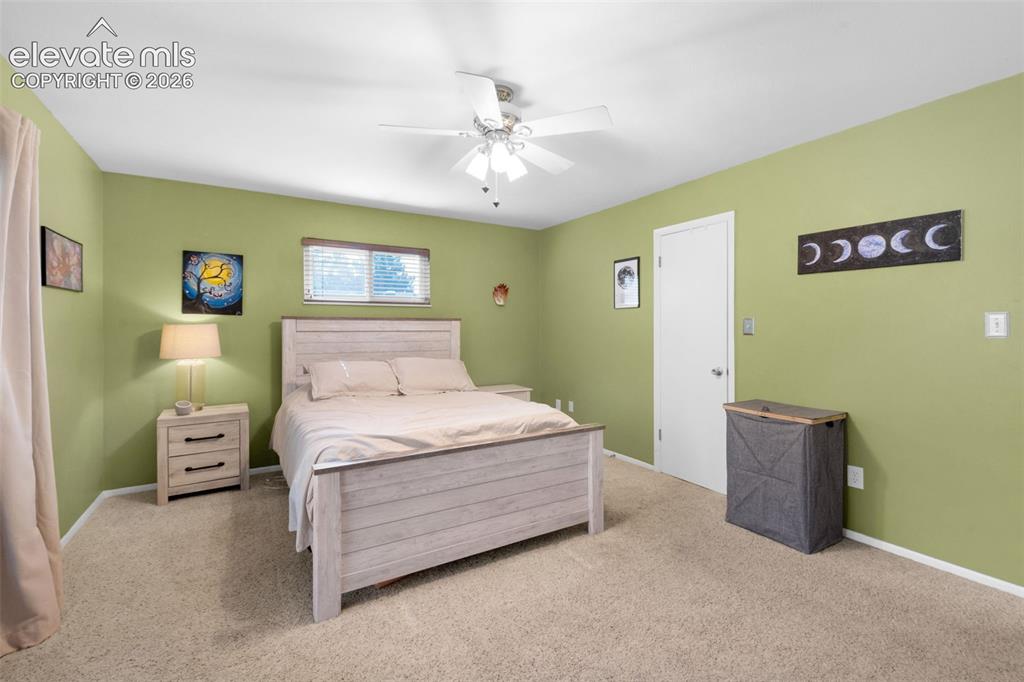 Image 16 of 44: Bedroom