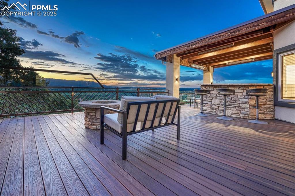 Image 39 of 43: Firepit to enjoy star-gazing or s
