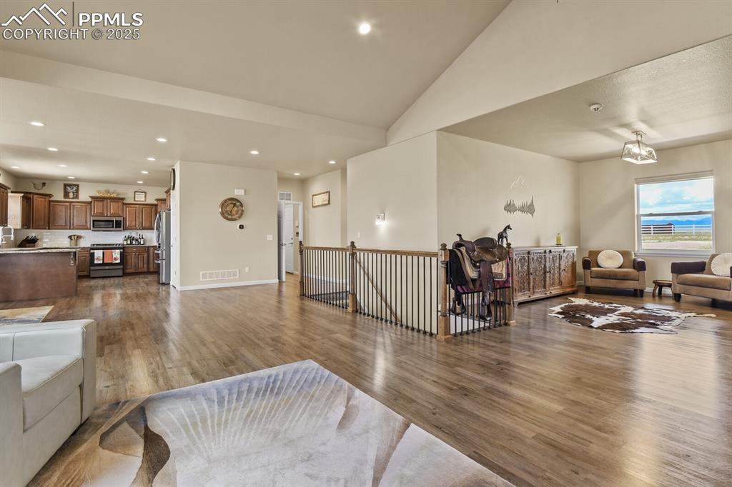 Image 9 of 50: Living Room