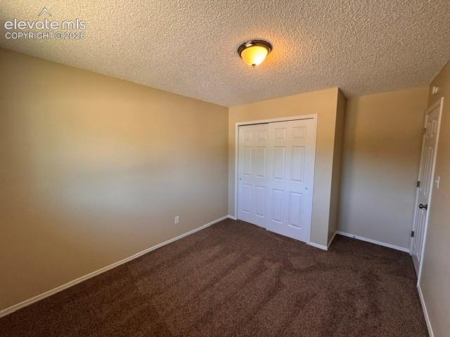Image 11 of 25: Bedroom