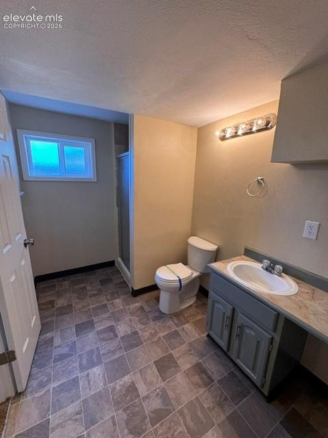 Image 23 of 25: Bathroom