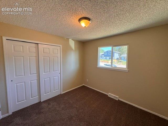 Image 9 of 25: Bedroom