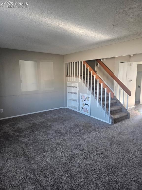 Image 3 of 20: Great Room