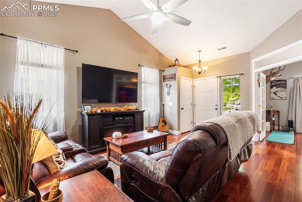 Image 6 of 45: Living Room