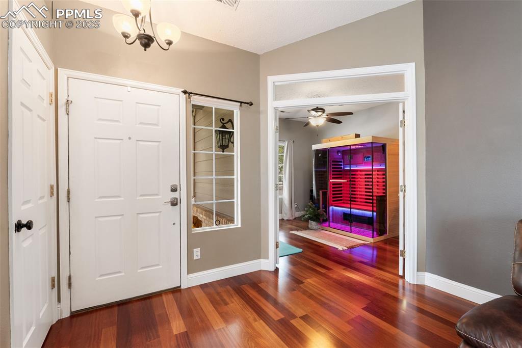 Image 9 of 45: Entry