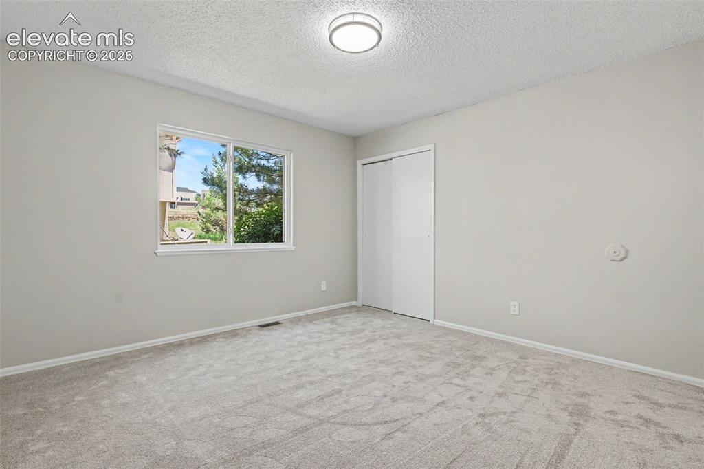 Image 12 of 28: Bedroom