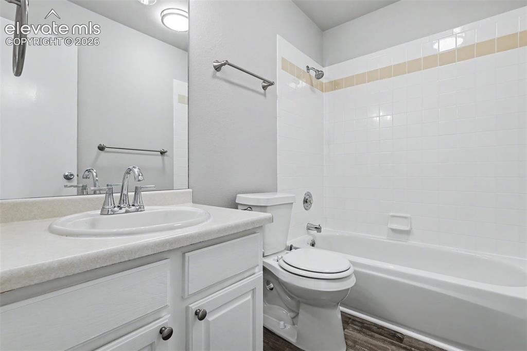 Image 13 of 28: Upper 2nd full