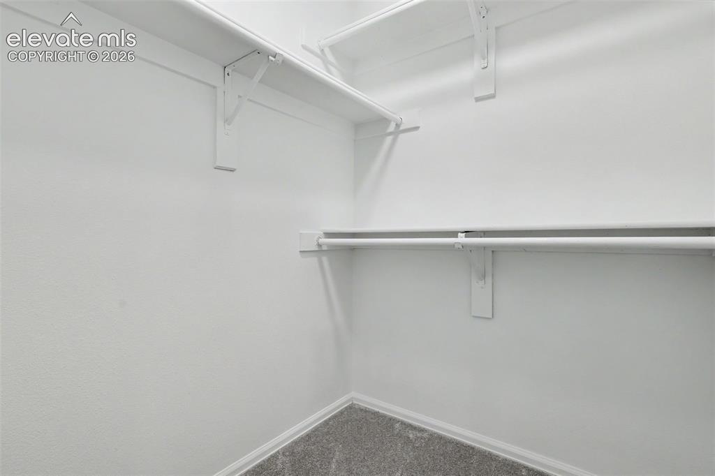 Image 20 of 28: Closet