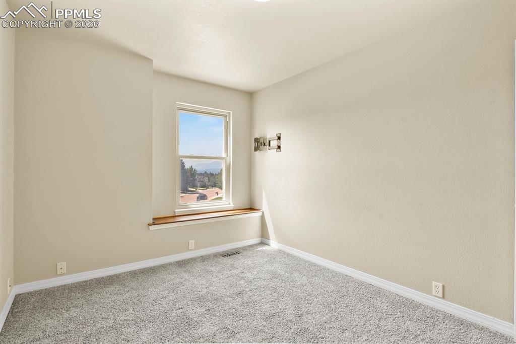 Image 25 of 43: Bedroom