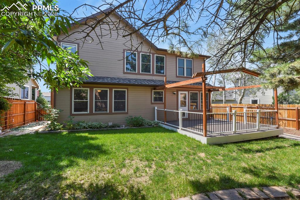 Image 40 of 43: Back of Structure