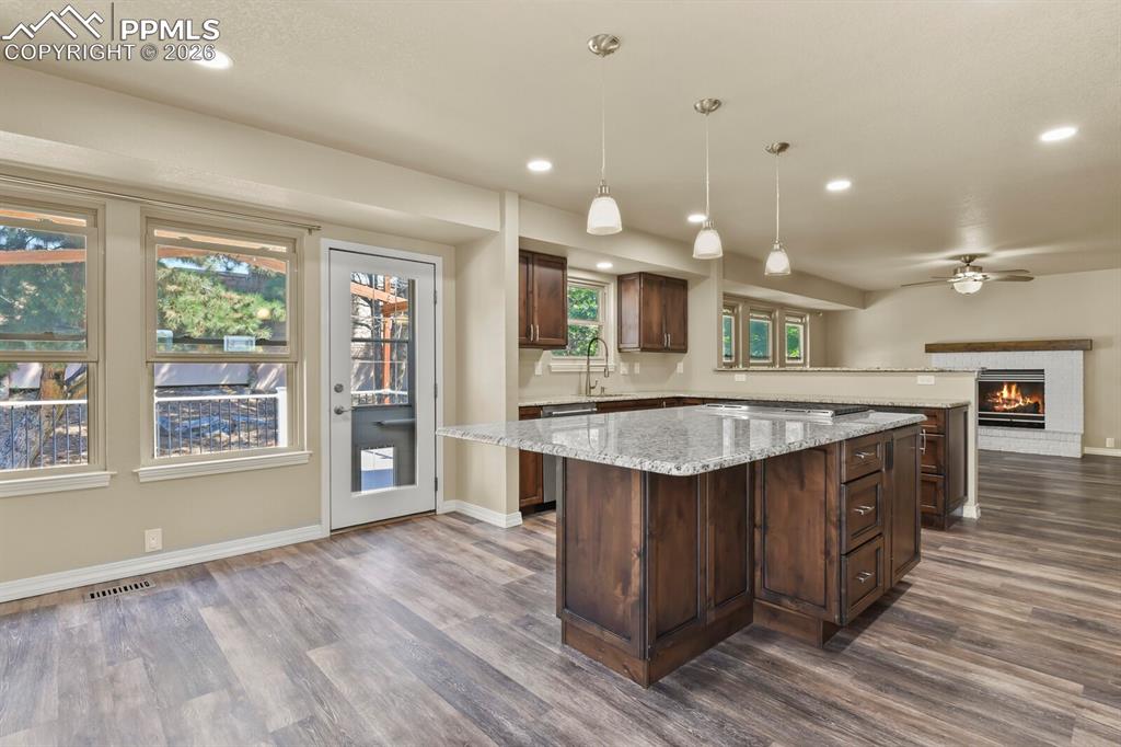 Image 6 of 43: Kitchen