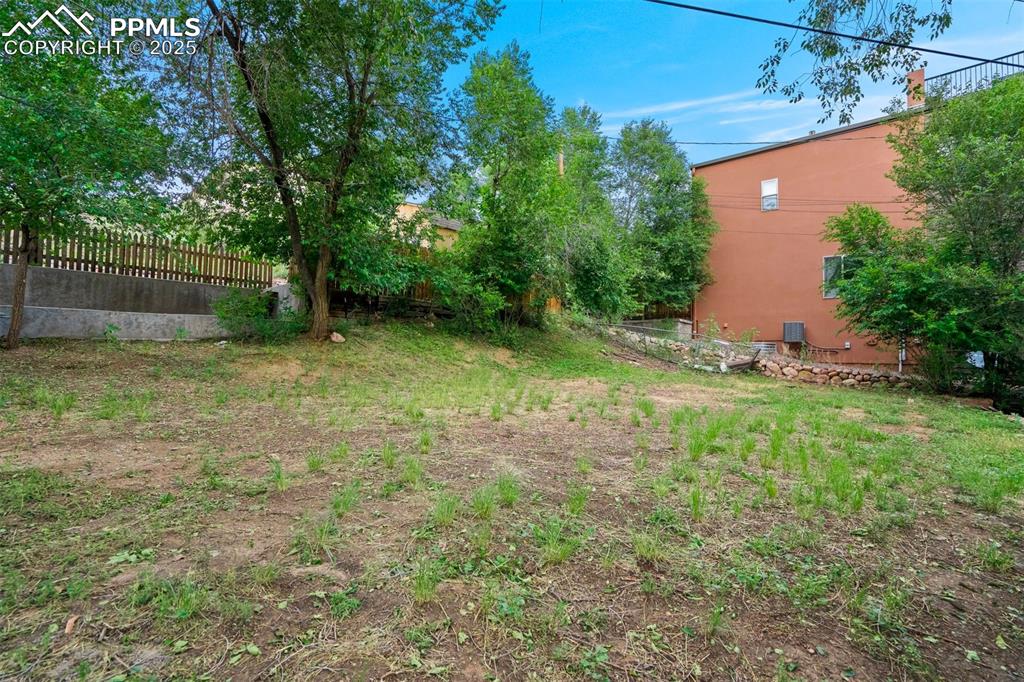 Image 23 of 24: View of yard