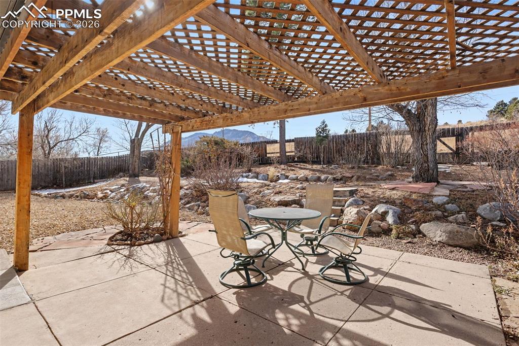 Image 39 of 47: Patio