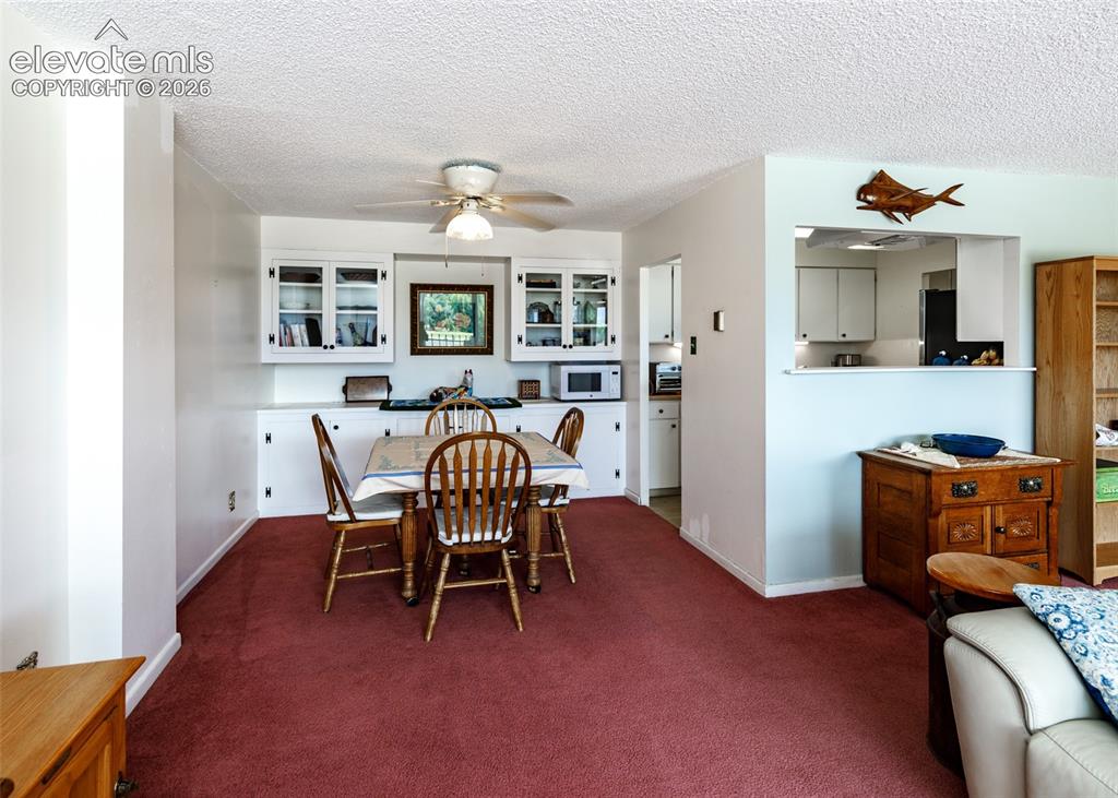Image 9 of 30: Dining Area