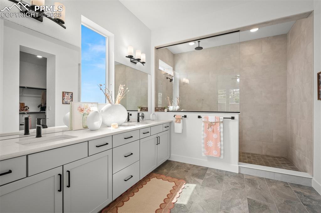 Image 19 of 39: Master Bathroom