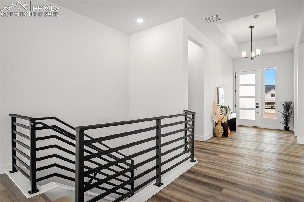 Image 28 of 39: Entry