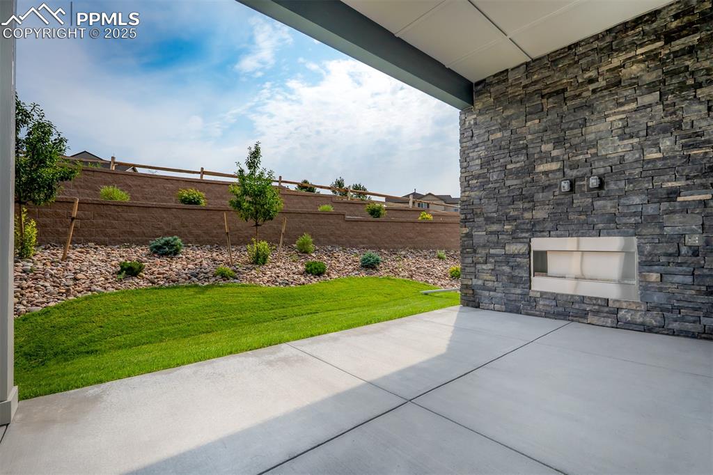 Image 39 of 39: Patio