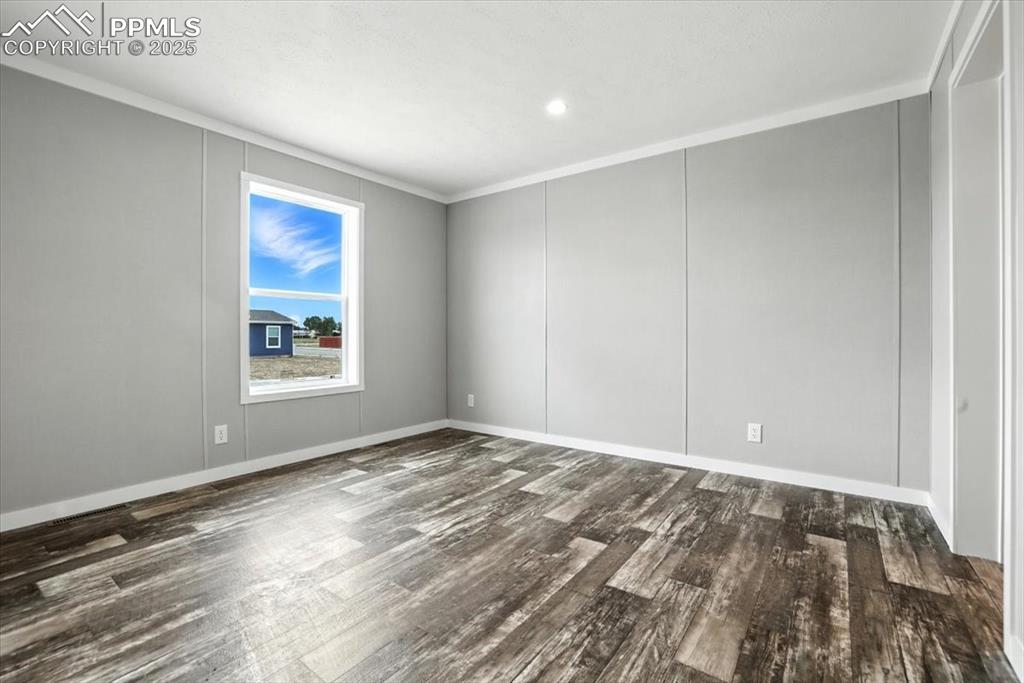 Image 11 of 19: Master Bedroom