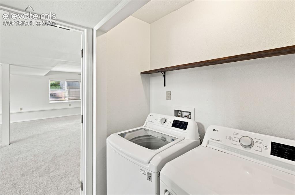 Image 39 of 46: Laundry