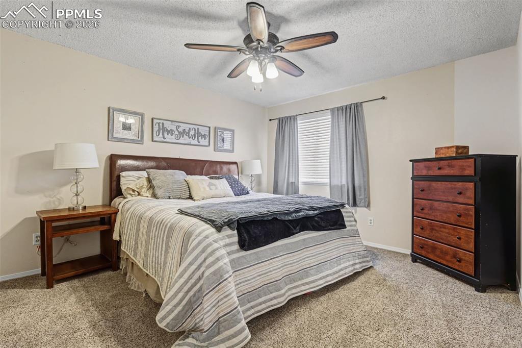 Image 11 of 28: Bedroom