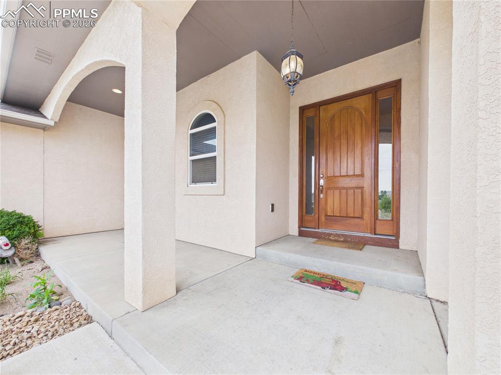 Image 5 of 39: Entry