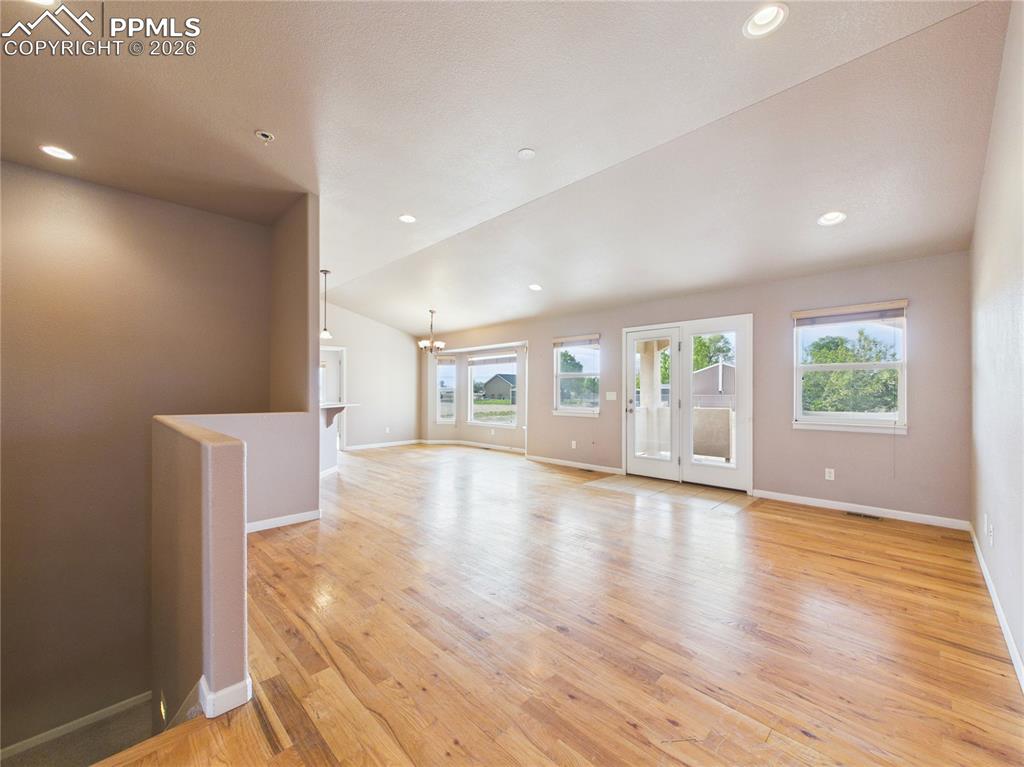 Image 7 of 39: Living Room