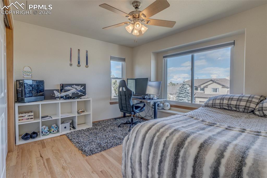 Image 33 of 48: Upper level bedroom #3