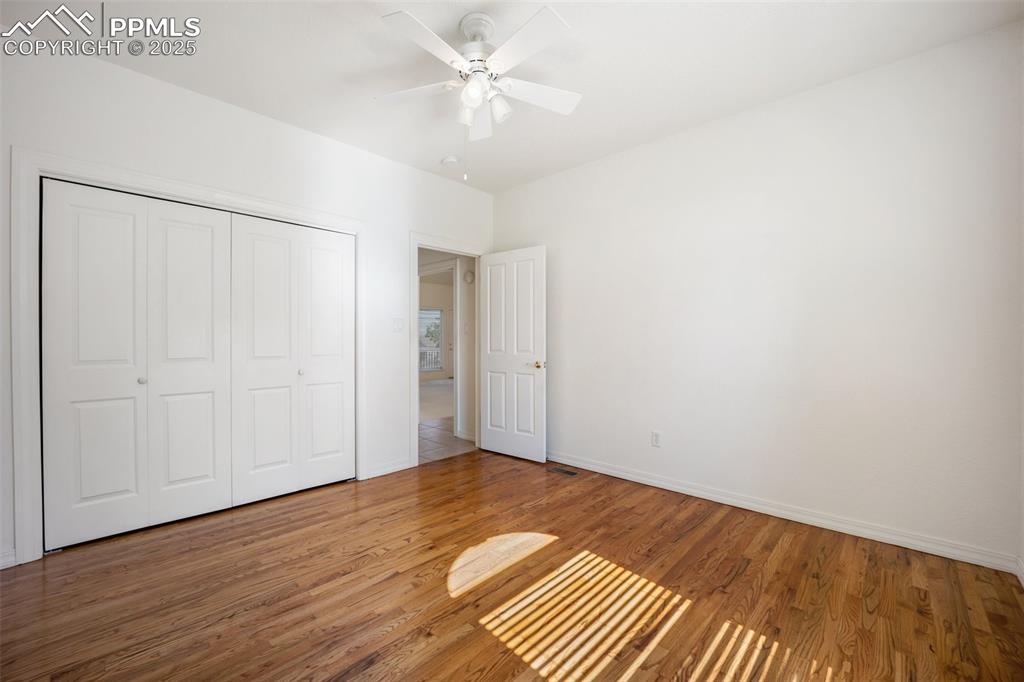 Image 16 of 48: Bedroom