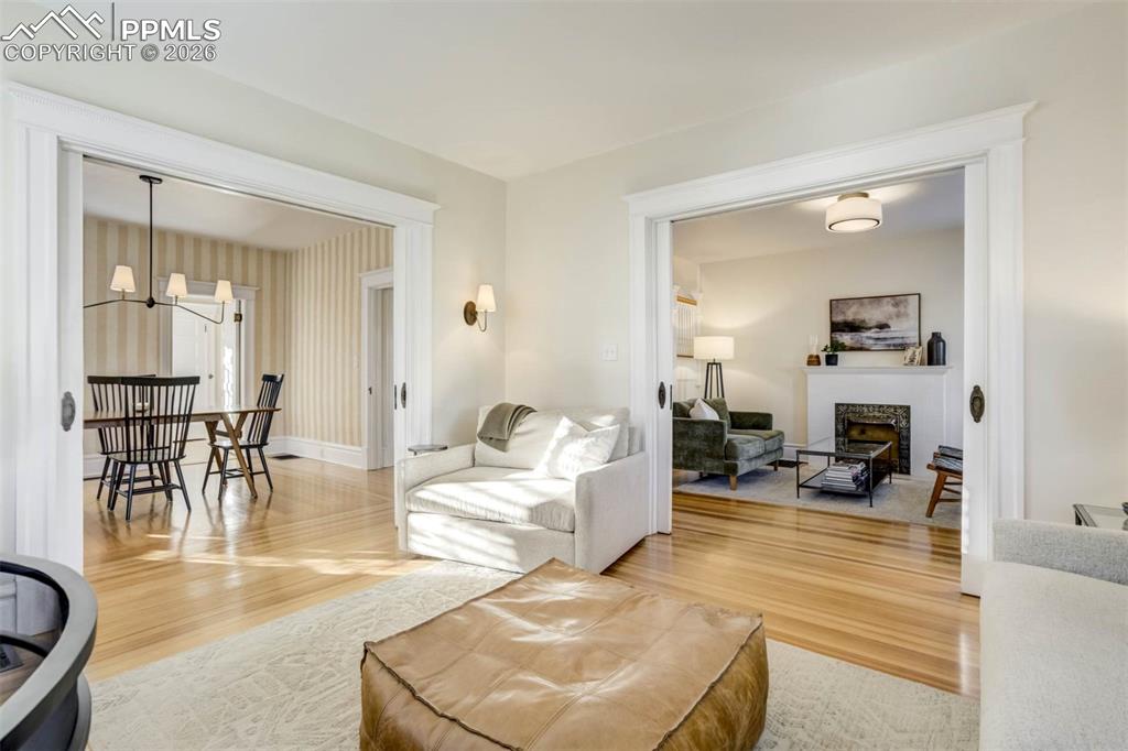 Image 18 of 49: Living Room