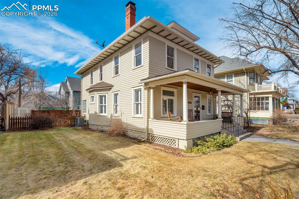 Image 7 of 49: Side of Structure