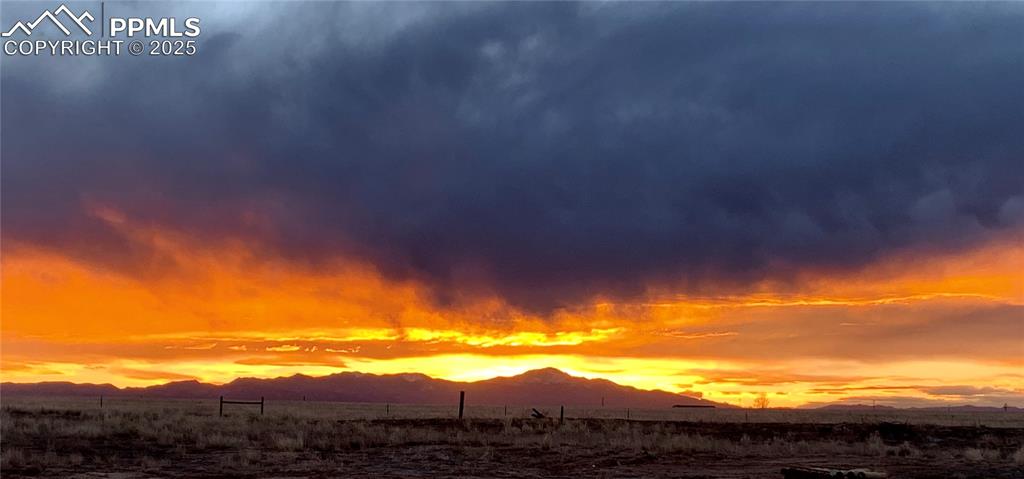 Image 11 of 13: PEAKS SUNSETS!