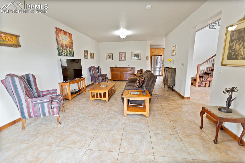 Image 4 of 39: Living Room